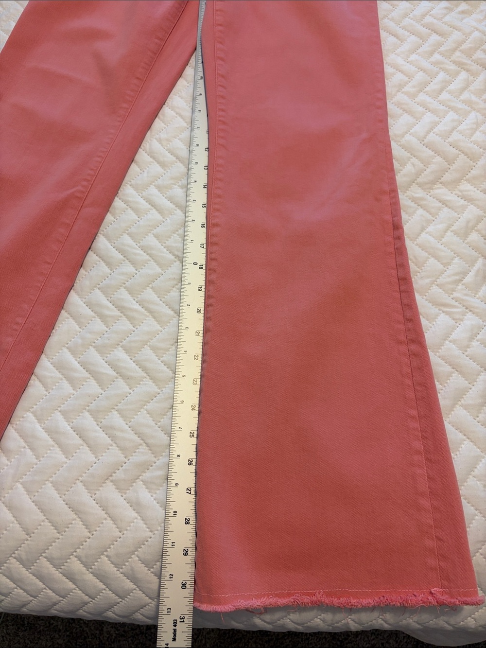 Alice + Olivia Gorgeous coin pocket Wide-Leg High-Rise Jeans in Rose - Picture 3 of 11